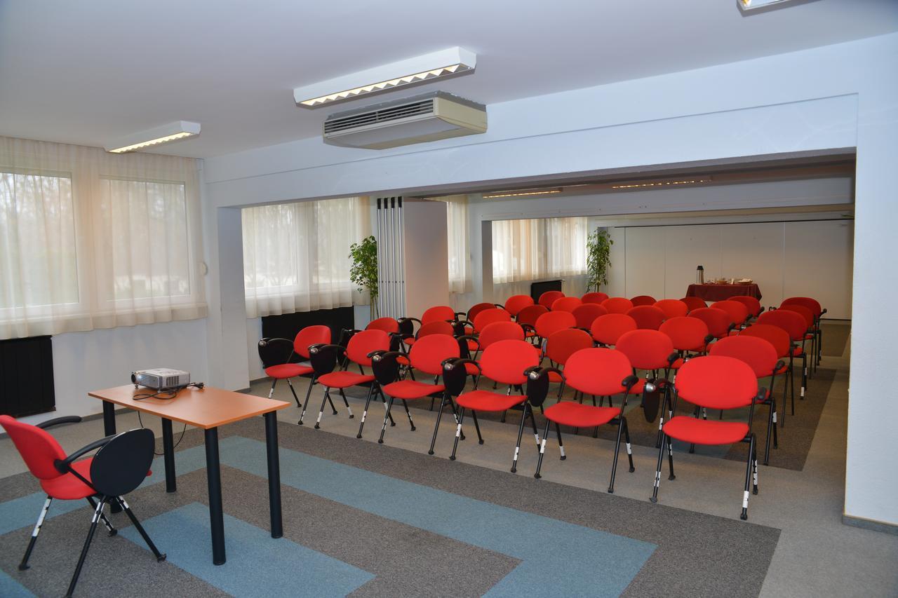 Otp Hotel Budapeszt Zewnętrze zdjęcie
